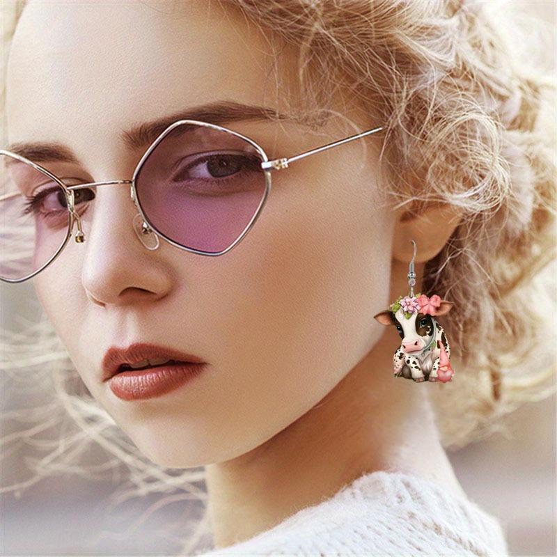 Einzigartige Brillen Kuh mit Blumenkranz Acryl Ohrringe für Frauen Mädchen, Frühling Sommer Y2K Stil Girlanden Creolen, Damenmode Drapierohrringe