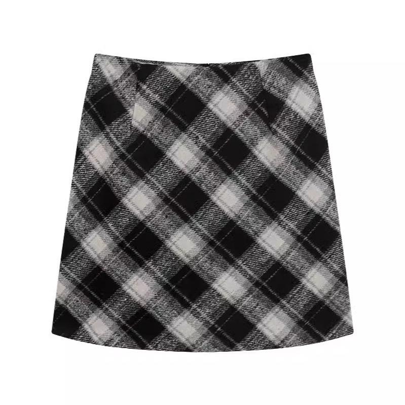 Women's High Waist Woolen Red Plaid A-Line Skirt - Hip-Hugging, Slimming, Autumn/Winter 2026