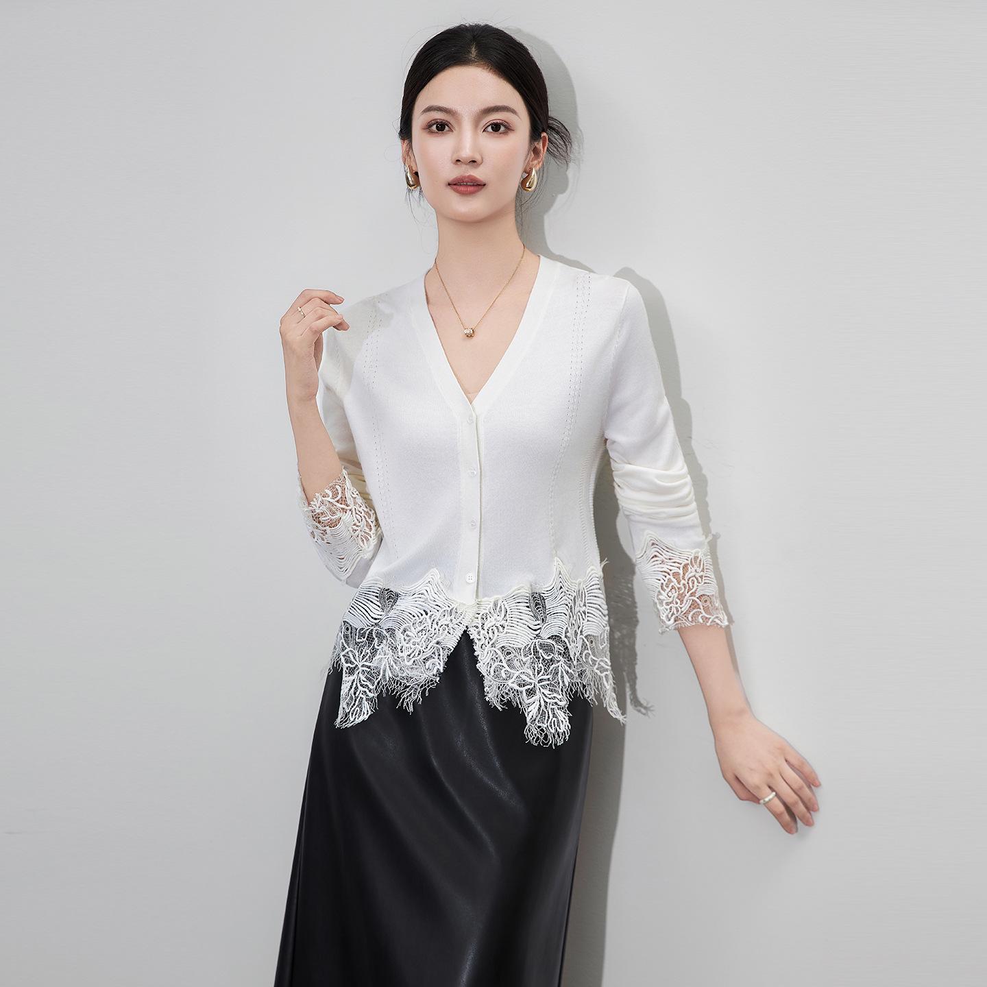 

Высококачественный французский кардиган из шерсти с V-образным вырезом и ажурной вставкой L белый