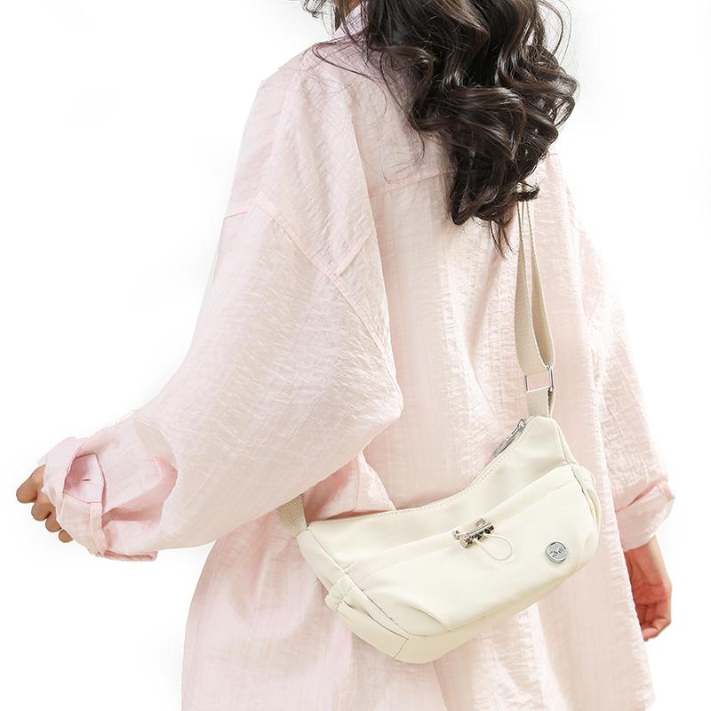 Large Capacity Shoulder Bag Commuter Women's Bag Lightweight Commuter Crossbody Bag