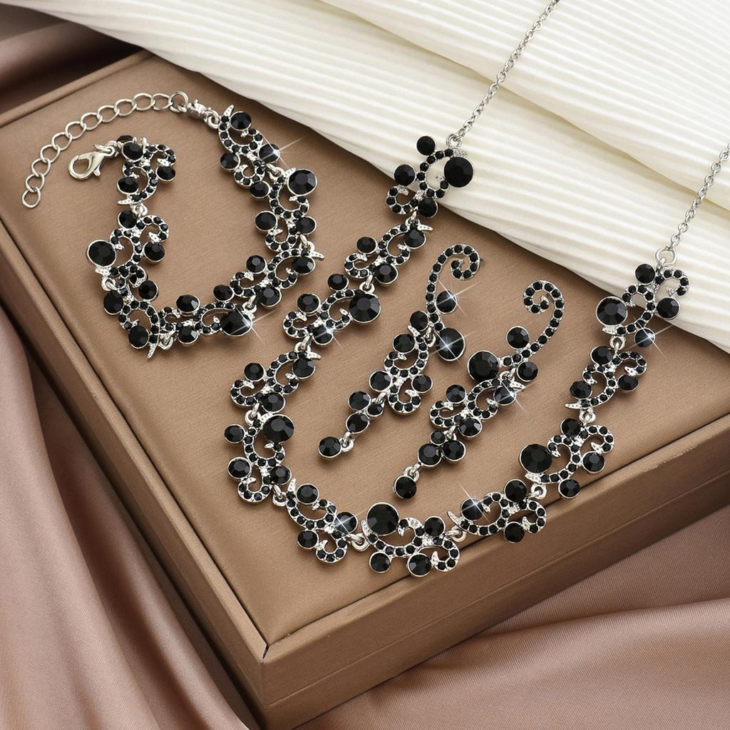 Geometric Diamond-Set Pearl Necklace Women'S, French Temperament Premium Clavicle Chain Niche Vintage Temperament Jewelry