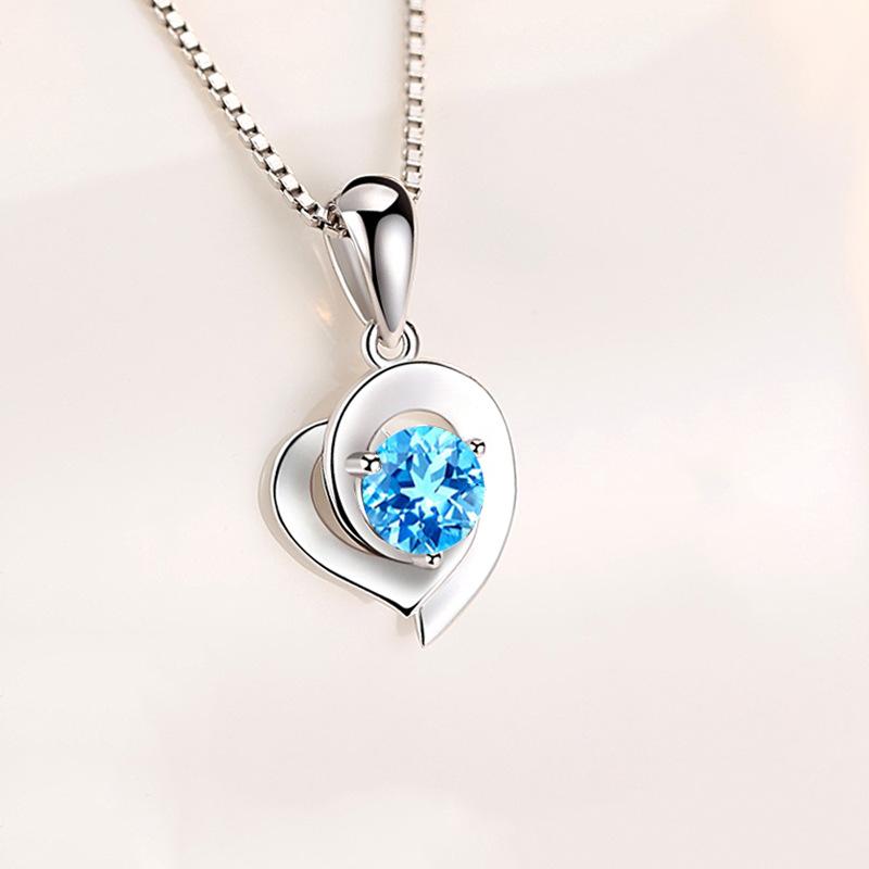 Love Heart Necklace for Women, Japanese and Korean Simple Peach Heart Pendant Collarbone Chain Neck Chain