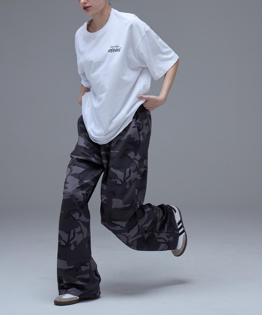 URBANAGE Camo Single-Pleat Wide Sweatpants_Charcoal