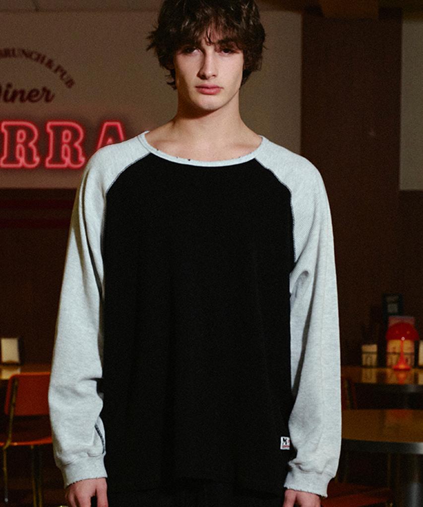 MURRA Waffle Raglan Long Sleeve _ Black