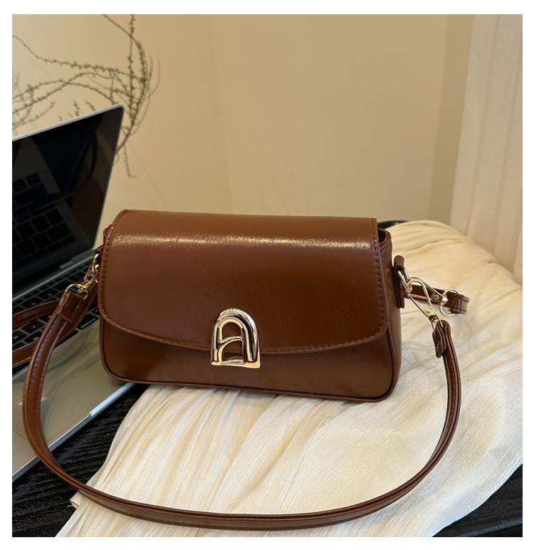 Retro Ladies Crossbody Bag With Pu Material For Daily Street Style