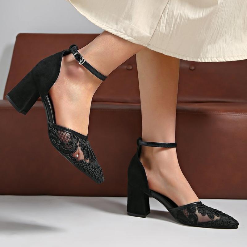 Fashion Women Closed Toe Sandals Women's Flat Mid Heel Women's Chunky Heel Genuine PU Leather Shoes Hollow Mesh Soft Bottom Mom Shoes