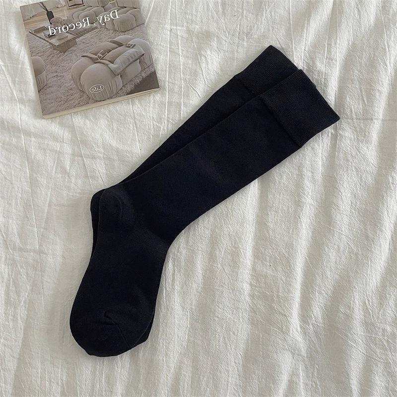 Female Autumn and Winter New Cotton Solid Color College Wind Calf Pile Socks