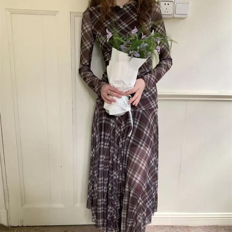 French Sexy Lazy Style Plaid Long-sleeved Dress Women's Autumn New Temperament Waist and Thin Elegant Medium and Long Dress
