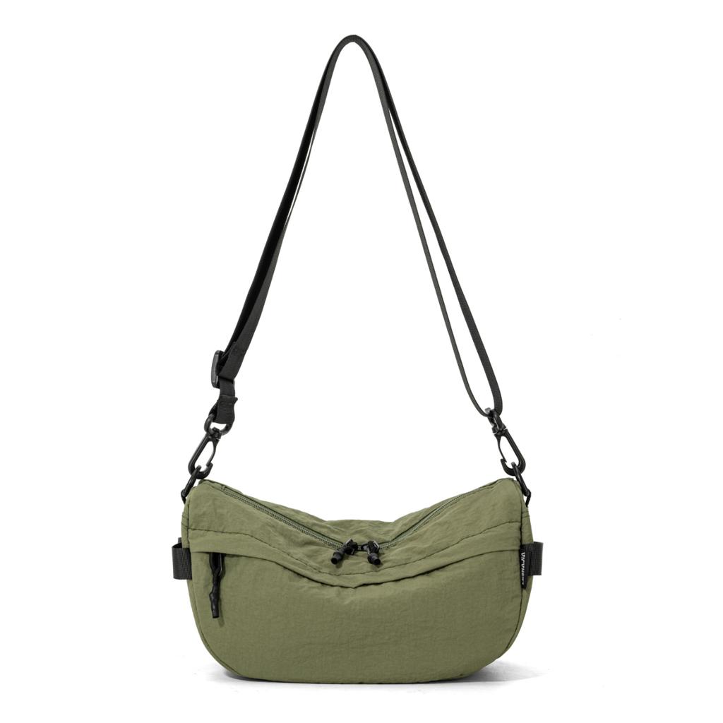 Japanese Waterproof Lightweight Nylon Crossbody Bag, Casual Multi-Pocket Unisex Phone Bag, Small Square Bag, Hiking and Shopping