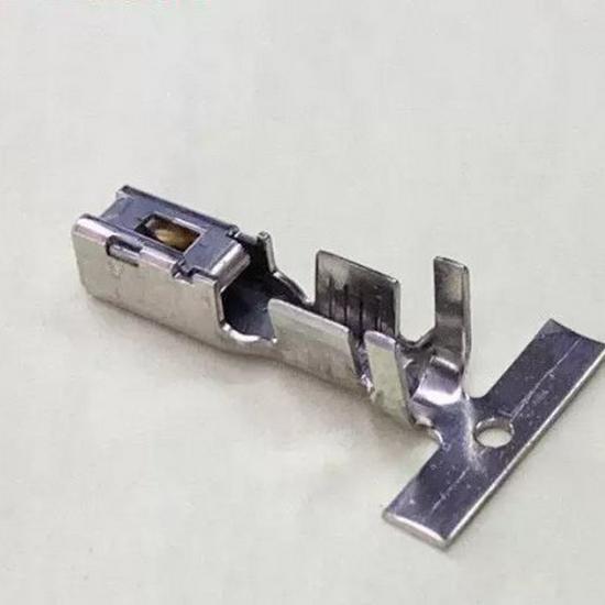 1747415-2 Car Connector Plug & Wiring Harness Terminal