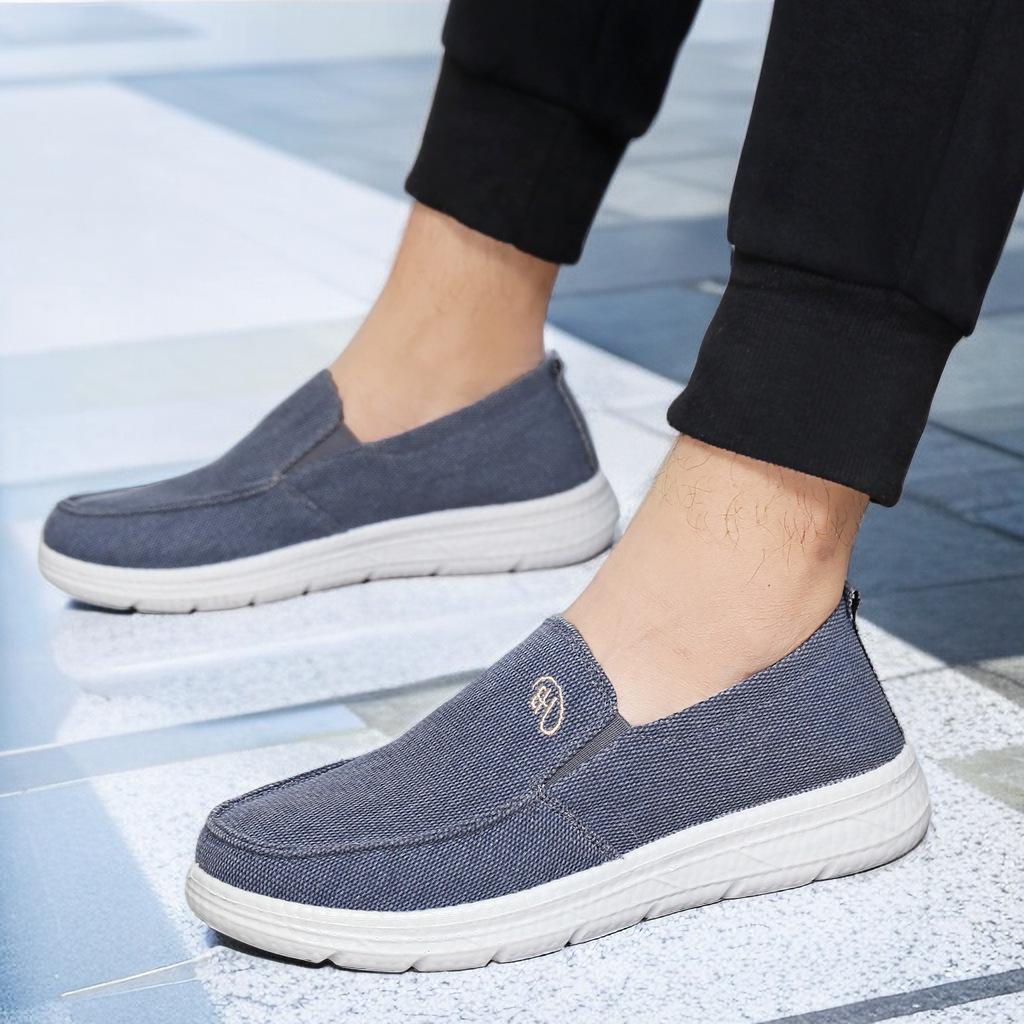 Extra Large Men's Canvas Shoes: Casual Slip-On, Sizes 45-48