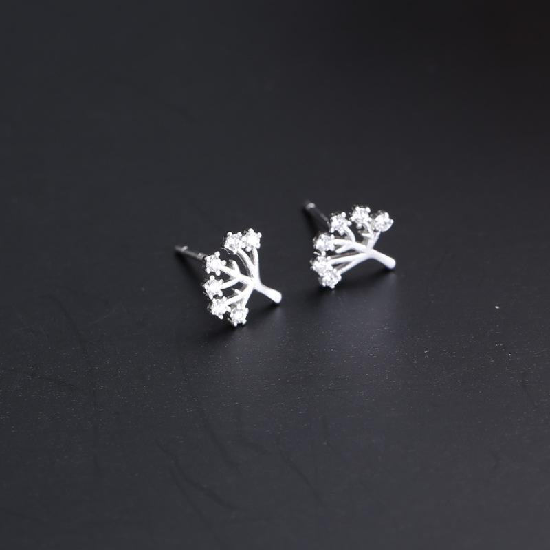 

Серьги Banyan Tree в форме рождественской елки из стерлингового серебра с покрытием из 14-каратного золота, листочками и цирконами ES1423 серебряный