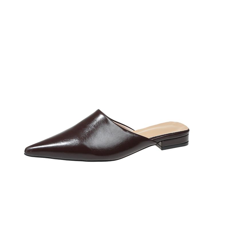 Women Wear Lazy Baotou with Soft Leather 2026 New Niche Low-heeled Pointed-toe Semi-slippers 35