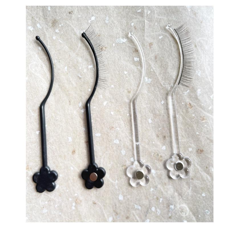 

Magnetic Eyelash Extension Kit with Display Stand and Application Tools прозорий