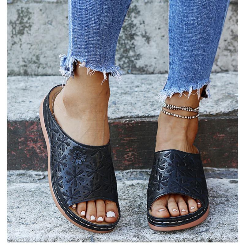 New Round Head Retro Flower Women's Sandals Hollow Car Line Wedge Heel Large Size Sandals