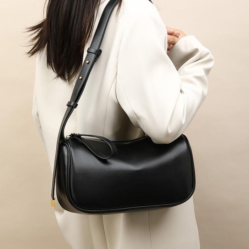 Underarm bag retro women's new wholesale direct supply Hong Kong style high sense Boston pillow bag spring soft leather women