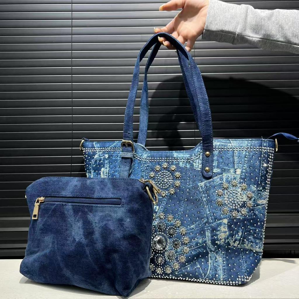 Damen gewaschene Denim-Tragetasche Große Kapazität Elegante Diamantblume Schrägbandtasche