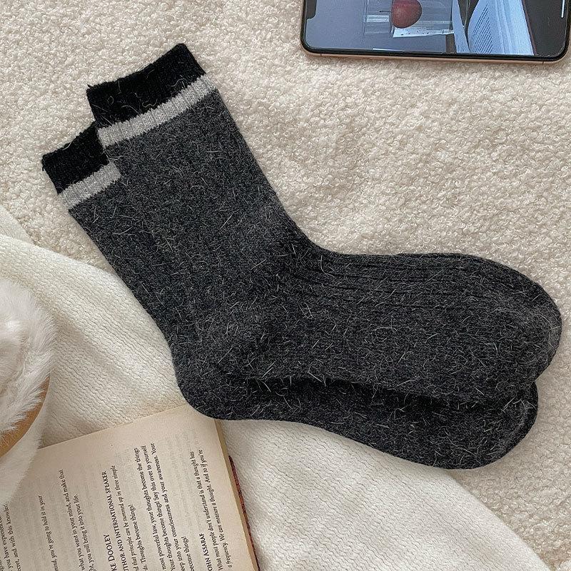 

Женские осенне-зимние толстые и теплые шерстяные носки средней длины в полоску в ассортименте 1 pair темно-серого