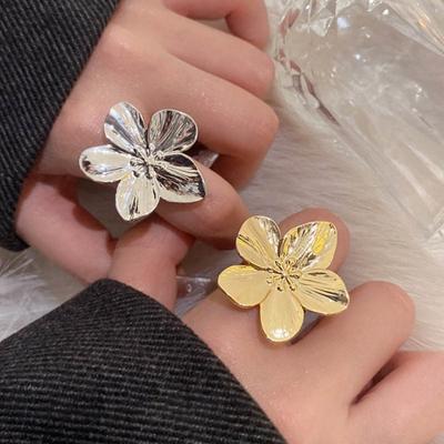 Flower Open Ring Adjustable Polished Metal Solid Color Smooth Exaggerated Style Petal Lady Prom Party Finger Ring Birthday Holiday Gift Jewelry