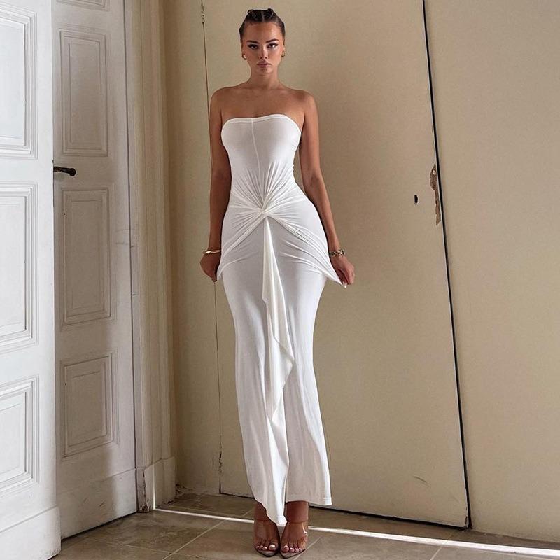 Dámské šaty bez ramínek jednobarevné módní sexy plisované slim