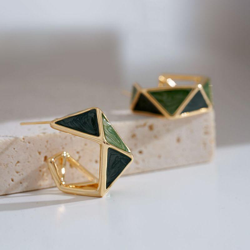 

Simple Graceful Special Stylish Green Niche Earrings 925 Silver Needle Bag 14K Gold