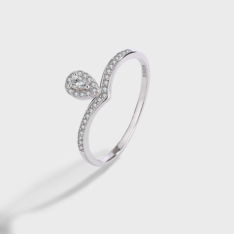 

Кольцо-корона из стерлингового серебра 925 пробы с моссанитом грушевидной формы - Дизайн высокого класса для женщин Size 8