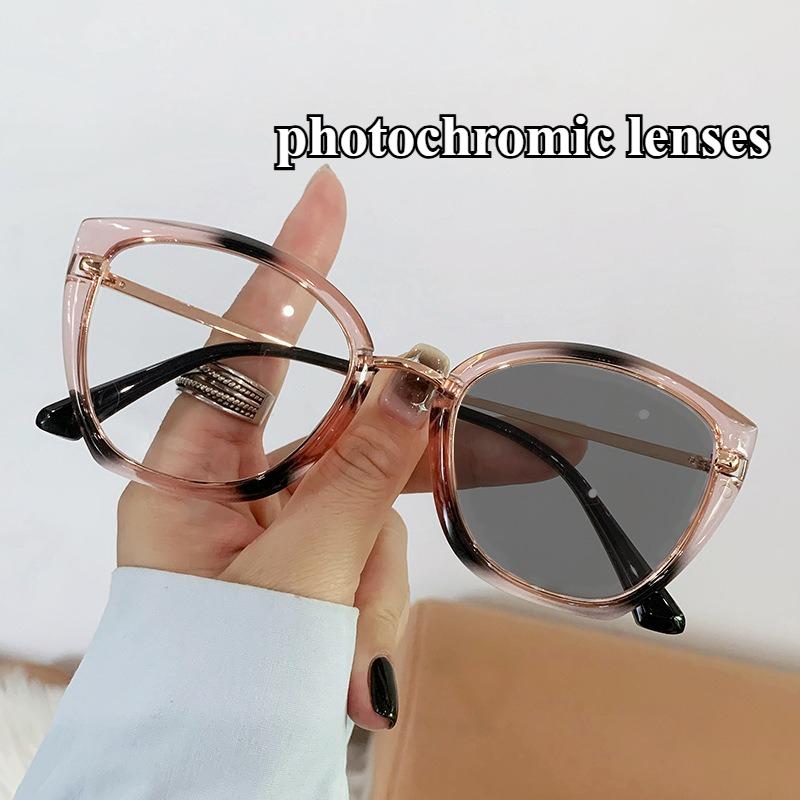 Fashionable High-Definition Color Changing Glasses Ultra Light Cat Eye Flat Lens Women'S Photochromic Goggles