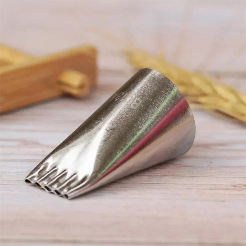 Stainless Steel Cake Nozzle Modern Simplicity Household Five-hole Line Drawing Mouth Kitchen Baking Tool Cream Cake Noodle Mouth