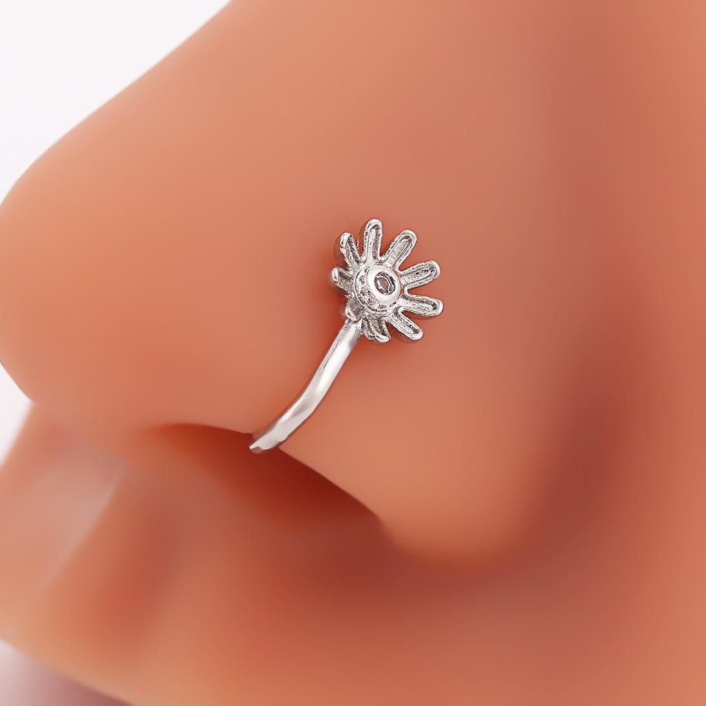 Exquisite Small Daisy Nose Stud, Simple And Versatile In Personality, Trendy Flower Nose Accessories, No Punching Nose Clips