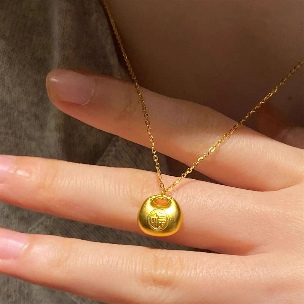 Simple Temperament Golden Beanie Necklace Female