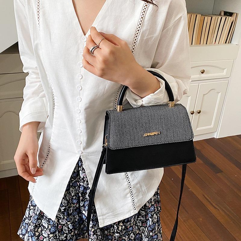 Spring new high-end texture trendy fashion portable small square bag niche versatile commuter messenger bag
