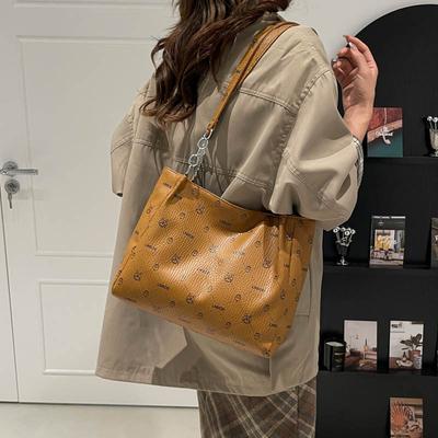 New Casual Tote Bag Fashionable Retro Printed Handbag Large Capacity Classic Versatile Shoulder Bag