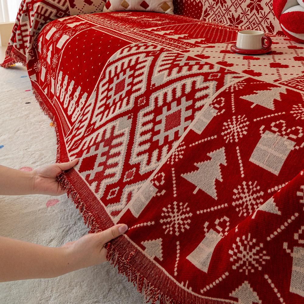 Christmas Sofa Cover Throw Blanket Red Snowflake Santa Chenille Sofa Towel Universal Furniture Protector with Tassels Xmas Home Decor for Living Room