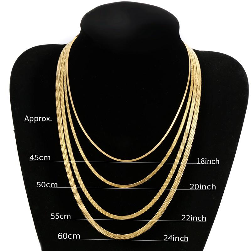 18 Karat Gold Ins-Stil Titanstahl Choker-Halskette: Exquisite Schlüsselbein-Kette für Damen