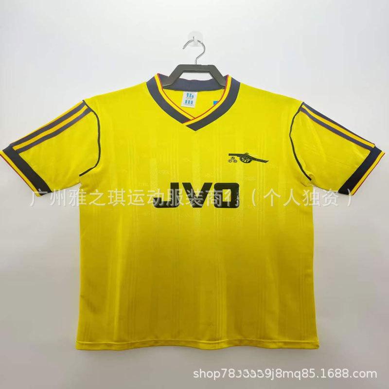 Retro Series Jersey No. 14 Henry Bergkamp Short-sleeved Sports Football Jersey, One Piece Wholesale.