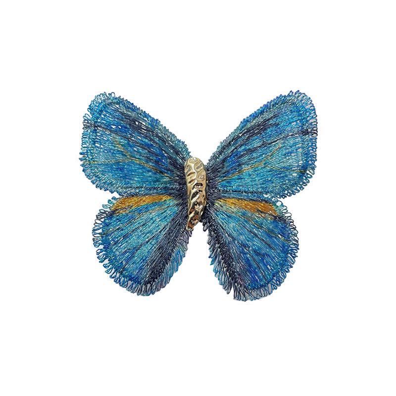 Versatile Retro Luxury Gradient Butterfly Brooch: Exquisite Embroidered Fashion Accessory