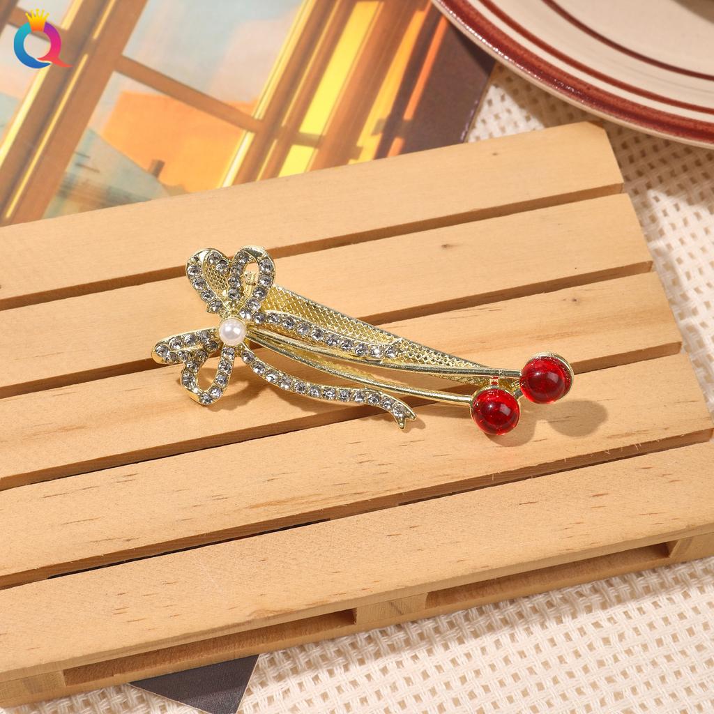 Diamond Metal Red Cherry Hair Clip Sweet Small Exquisite Duckbill Clip Glitter Rhinestone Bangs Side Clip Girls Styling Headwear