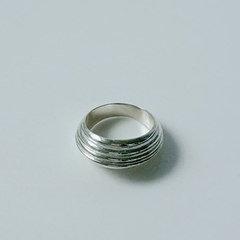 etrive Layered Dome Ring