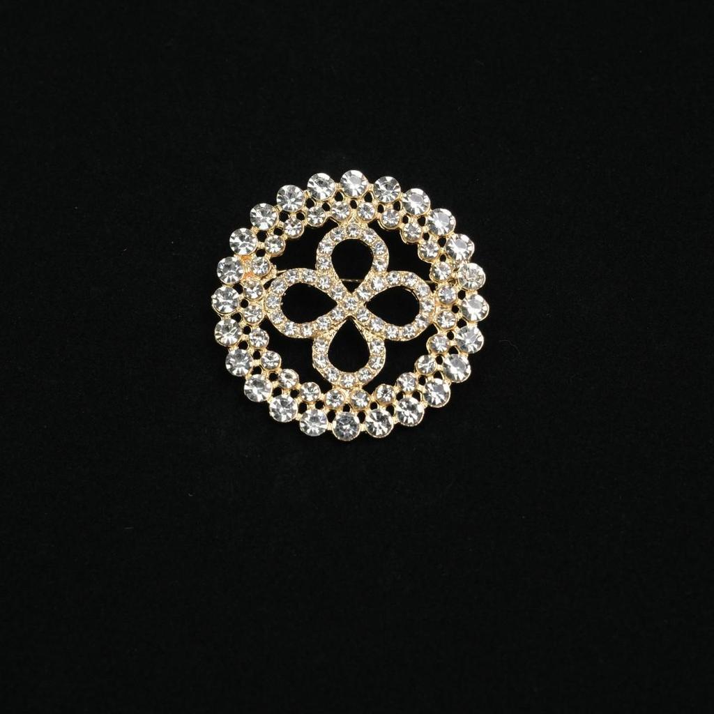 Elegant Rhinestone Bow Brooch: Versatile Alloy Pin for Chic Style and Modesty