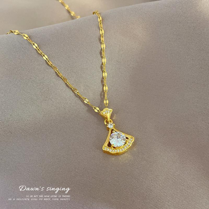 

Ginkgo Biloba Skirt Full Of Diamonds Light Luxury Temperament Gorgeous Full Diamond Necklace Women S Versatile Collarbone Chain Titanium Steel