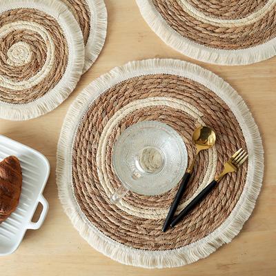 Runde Tischsets aus Strohgeflecht Küchen-Esstischmatte Geflochtene Quaste Platzset Hitzebeständiger Untersetzer Tischdekorationszubehör