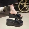 2026 Damen Luxus Sandalen Freizeit Leichte Schuhe Damen Rutschfeste Außen Hausschuhe Damen Sommer Plateau Buchstaben Sandalen