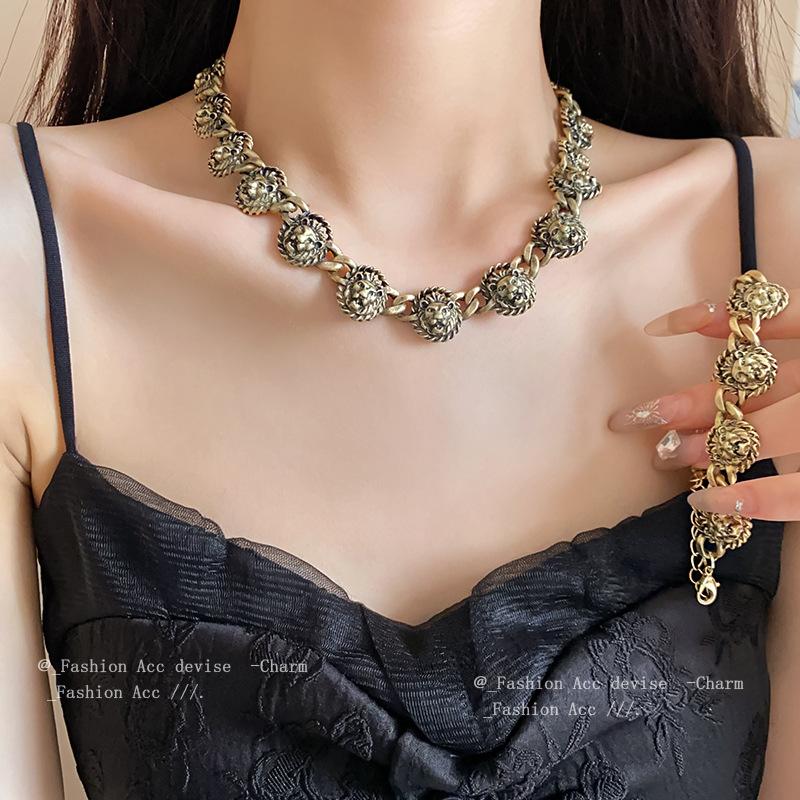 Fashion Exaggerated Design Lion Head Metal Necklace Senior Sense Retro Light Luxury Personality Set Jewelry