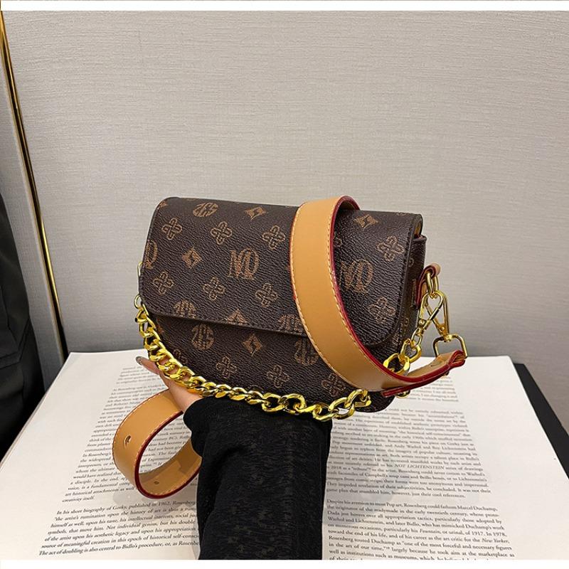 Small bag women's summer versatile new fashion broadband messenger bag casual chain small square bag