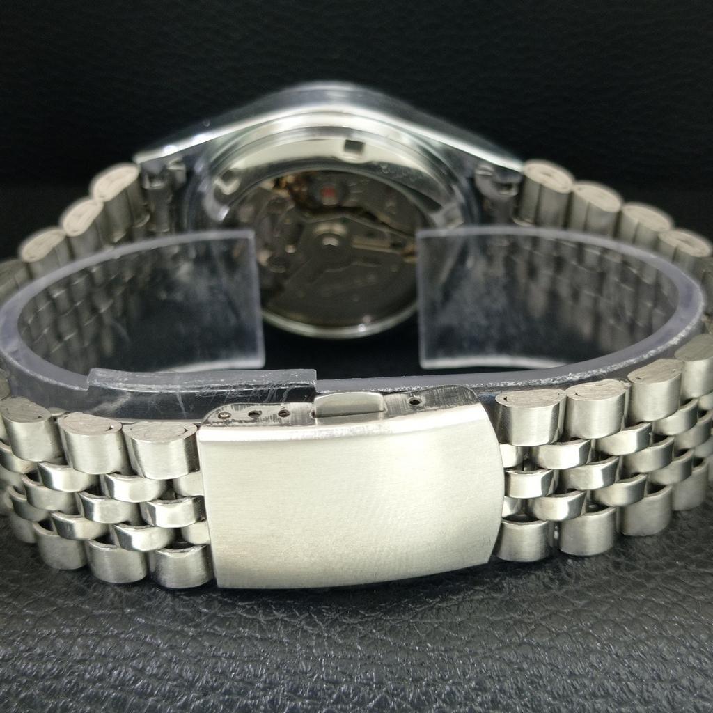 VINTAGE SEIKO 5 AUTOMATIC REFURBISHED JAPAN MENS WHITE DIAL WATCH A444277-1