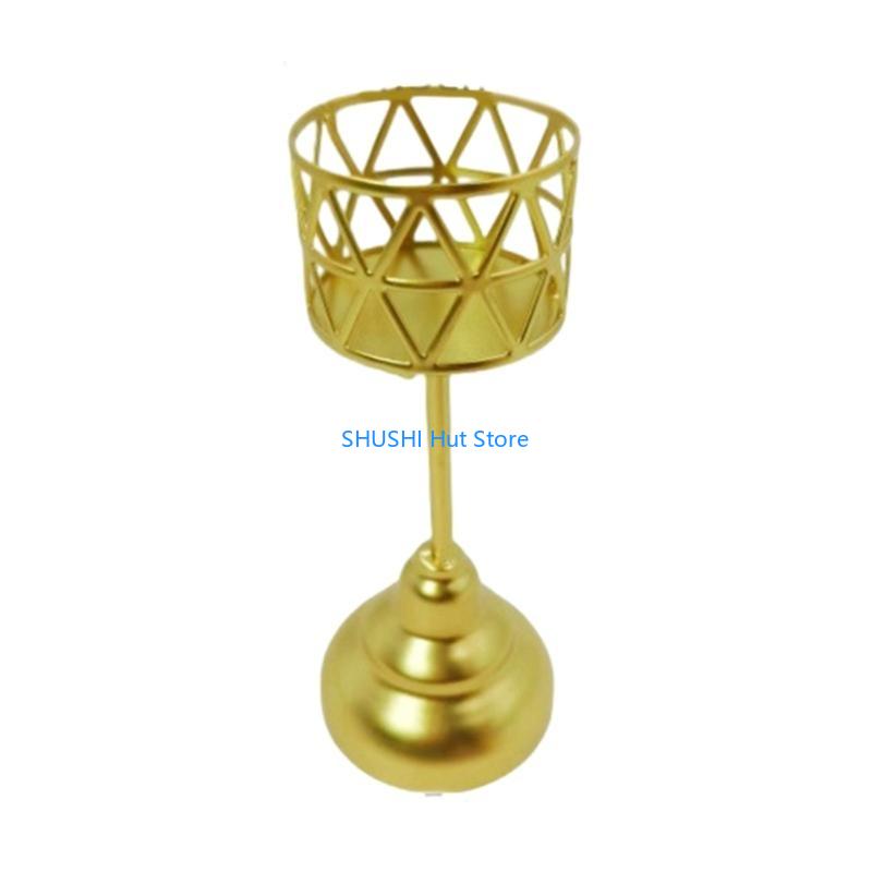 European Metal Holders Candlestick Fashion Wedding Table Stand Exquisite Candlestick Christmas Table Decor D57B