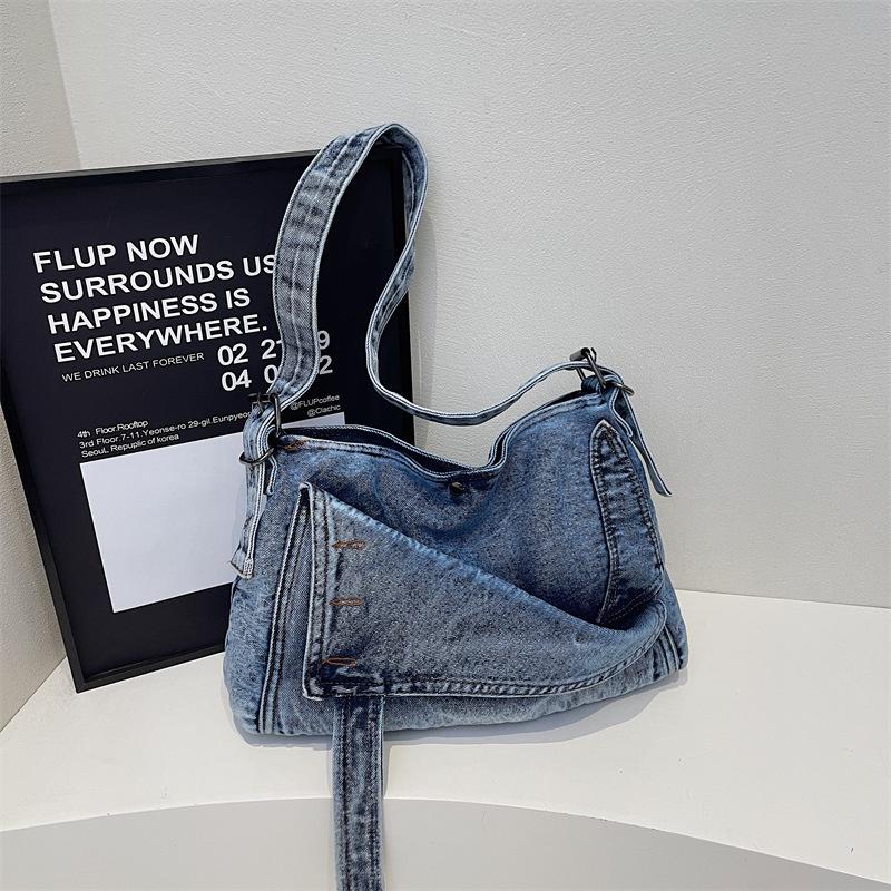 

Casual messenger bag women s denim canvas bag 2025 new retro versatile literary and artistic fan shoulder bag messenger bag синий