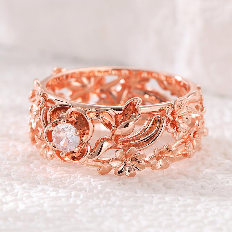 Vintage Inlaid White CZ Flower Women's Ring Creativity Gold Color Hand Carving Daily Wear Party Jewelry Anniversary Gift