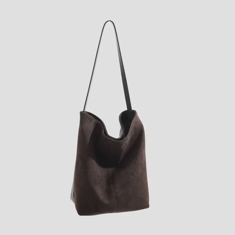 2024 Autumn/Winter High-End Matte Leather Women's Large Capacity Bucket Tote Bag - Versatile for Commuting
