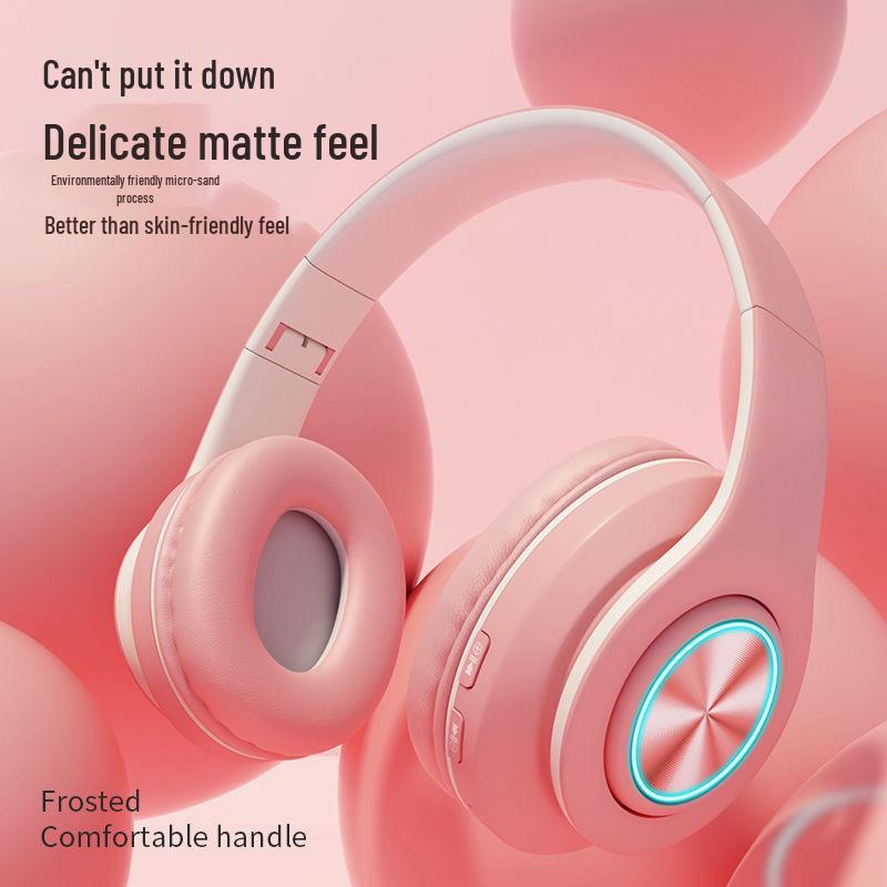 B39 Horse Head Over-Ear Wireless Bluetooth Foldable Luminous Headphones with Stereo and Card Slot.